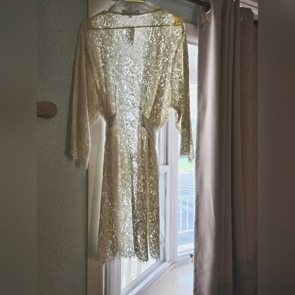 Weddingstar Robe - Picture 4 of 4